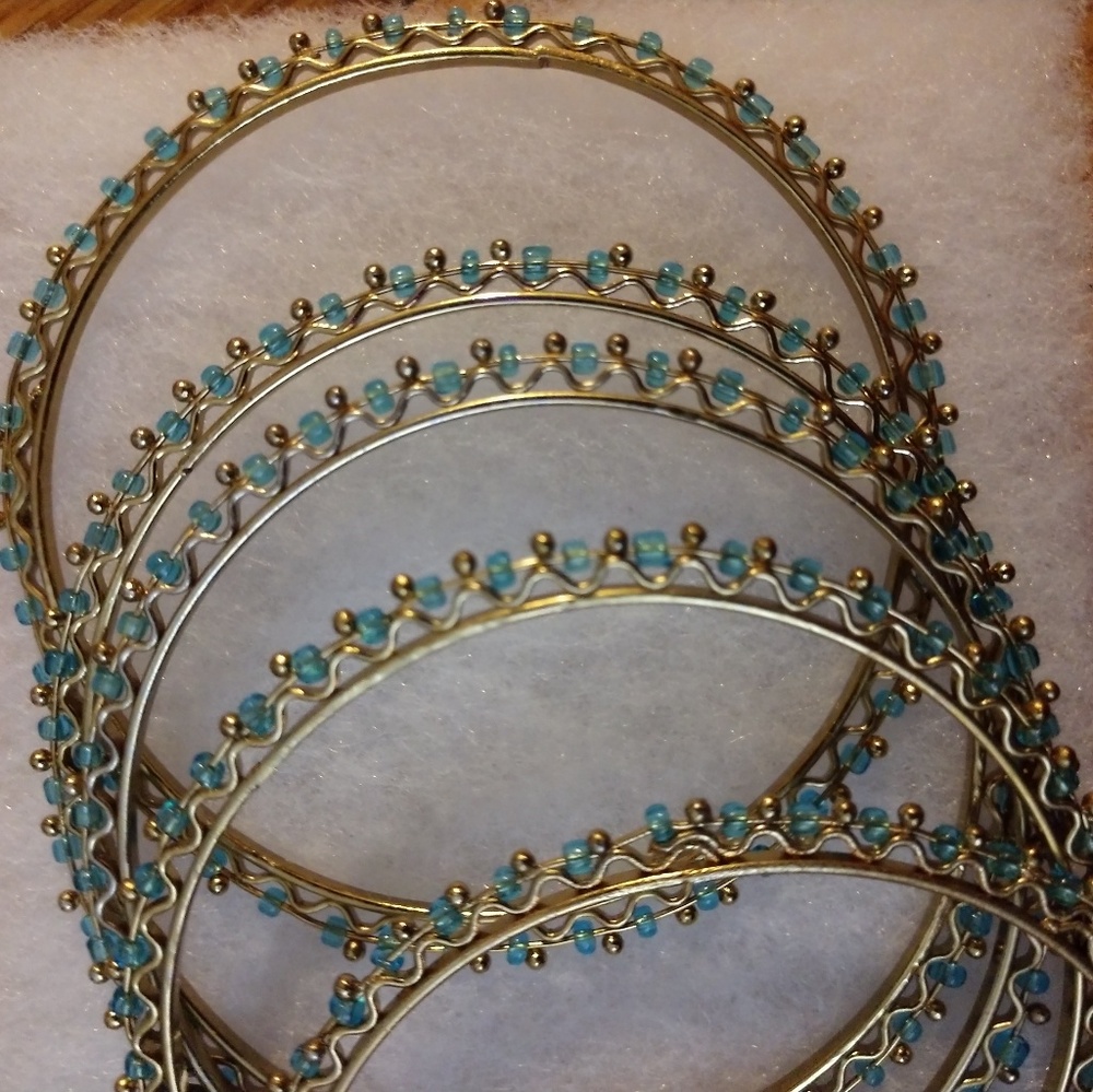 Stackable bangles - Picture 4 of 4
